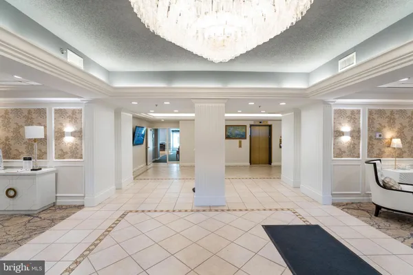 Property Slideshow image 3 of 80 | 19385 cypress ridge ter unit 907, Leesburg, VA, 20176