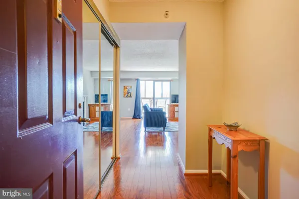 Property Slideshow image 3 of 33 | 15101 interlachen dr 1-625, Silver Spring, MD, 20906