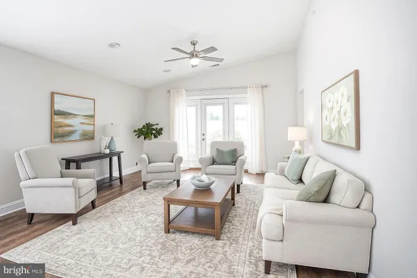 Property Slideshow image 2 of 31 | 3 deep hollow ln, Columbus, NJ, 08022