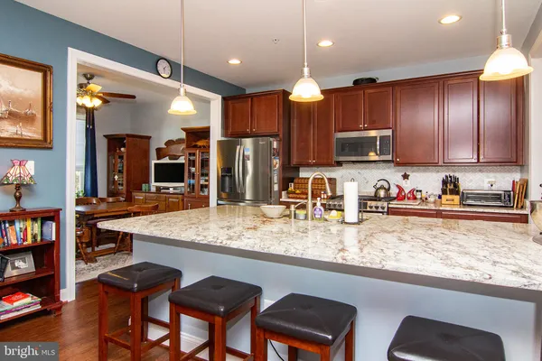 Property Slideshow image 2 of 42 | 2785 castlefield dr # 14, Manchester, MD, 21102