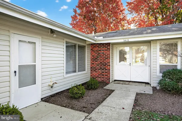 Property Slideshow image 2 of 32 | 3416 island creek ct 127-c, Silver Spring, MD, 20906