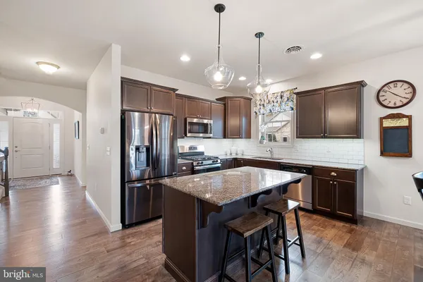 Property Slideshow image 3 of 24 | 502 ivy hill path, Cochranville, PA, 19330