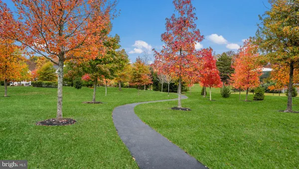 Property Slideshow image 2 of 31 | 34 hillyer ln, Newtown, PA, 18940