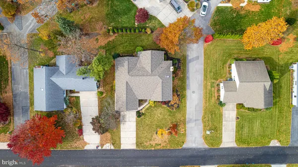 Property Slideshow image 2 of 8 | 6041 greenbriar ter, Fayetteville, PA, 17222