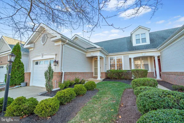 Property Slideshow image 2 of 42 | 13963 chelmsford dr, Gainesville, VA, 20155