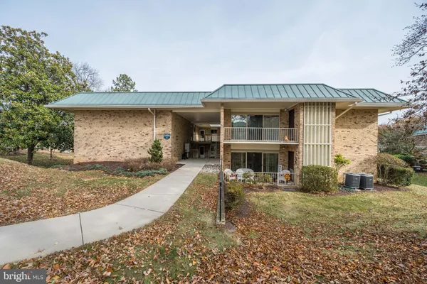 Property Slideshow image 2 of 29 | 3350 gleneagles dr 70-1d, Silver Spring, MD, 20906