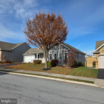 Property Slideshow image 3 of 47 | 854 cambridge dr, Manheim, PA, 17545