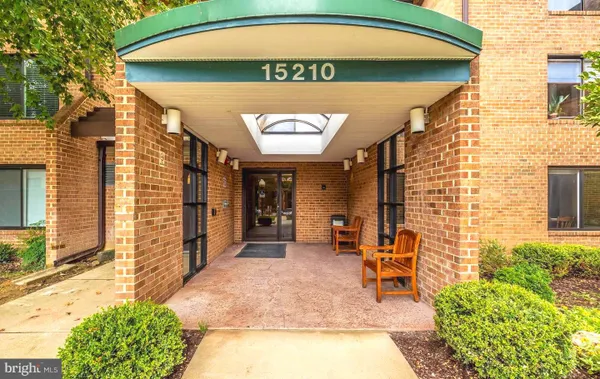 Property Slideshow image 2 of 47 | 15210 elkridge way 91-3k, Silver Spring, MD, 20906