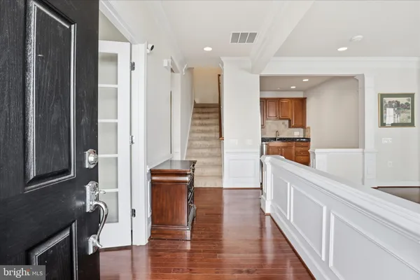 Property Slideshow image 2 of 59 | 44420 sunset maple dr, Ashburn, VA, 20147