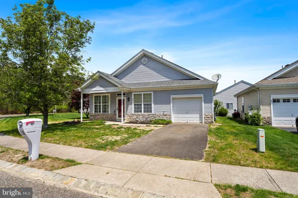 Property Slideshow image 2 of 31 | 43 osprey pl, Barnegat, NJ, 08005