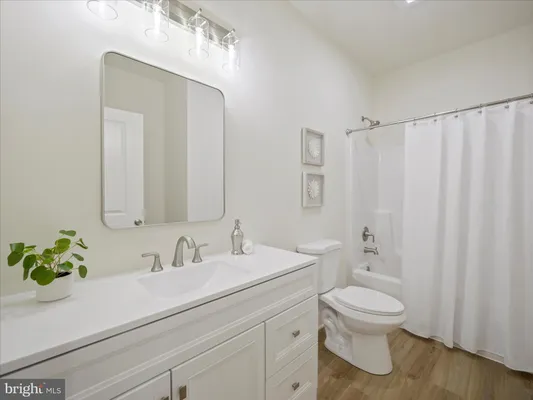 Property Slideshow image 3 of 32 | 11845 mystic rock ln s, Waynesboro, PA, 17268