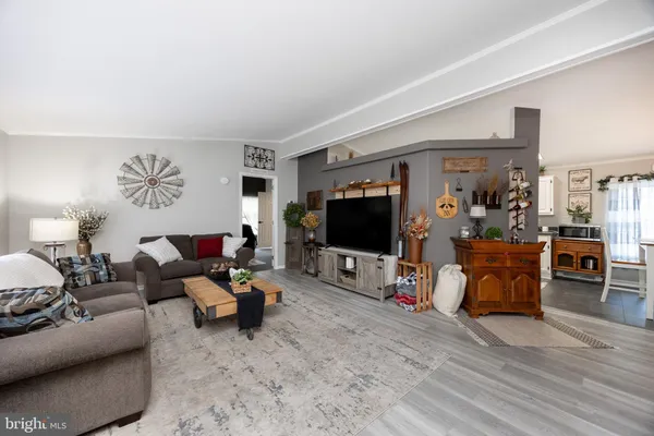 Property Slideshow image 2 of 29 | 107 carver ln, Royersford, PA, 19468