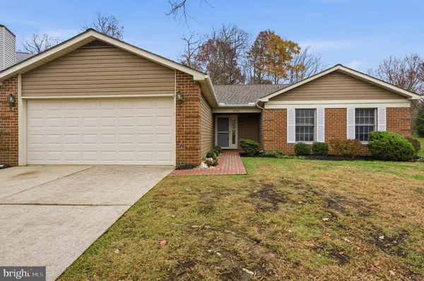 Property Slideshow image 3 of 42 | 2705 coxswain pl, Annapolis, MD, 21401