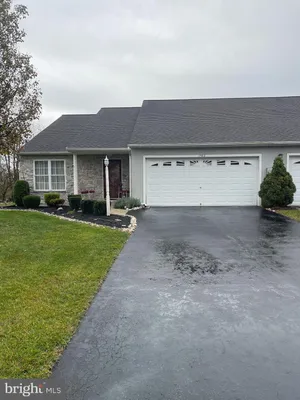 Property Slideshow image 2 of 2 | 1592 berry dr, Lebanon, PA, 17046