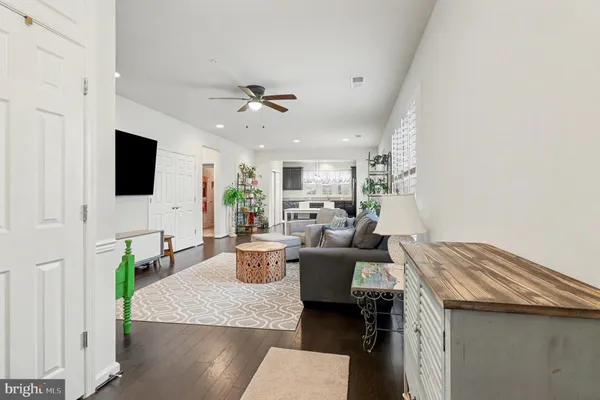 Property Slideshow image 3 of 31 | 12 pensacola st, Fredericksburg, VA, 22406