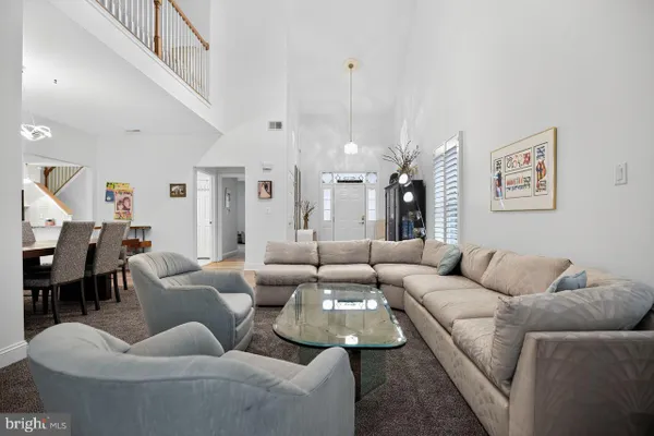 Property Slideshow image 3 of 36 | 506 penny ln c14, Philadelphia, PA, 19111