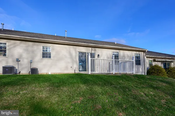 Property Slideshow image 2 of 33 | 130 leonard ln, Harrisburg, PA, 17111