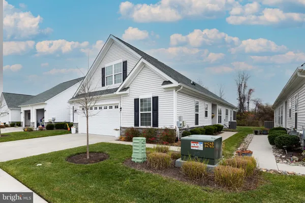 Property Slideshow image 2 of 42 | 1415 whispering woods rd, Middletown, DE, 19709