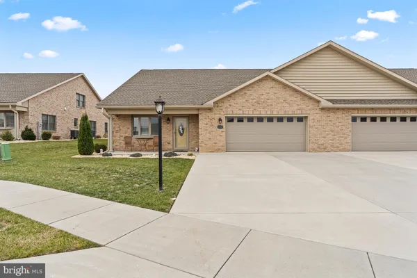 Property Slideshow image 3 of 42 | 13366 marquise dr, Hagerstown, MD, 21742