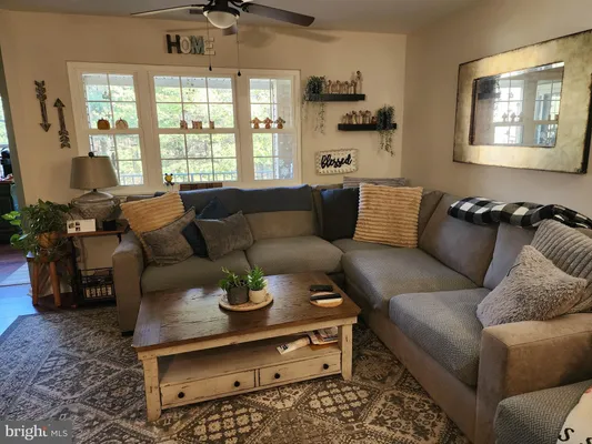 Property Slideshow image 2 of 16 | 132 mowat cir, Hamilton, NJ, 08690