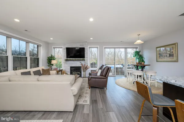 Property Slideshow image 3 of 39 | 34 riverwalk, Plainsboro, NJ, 08536