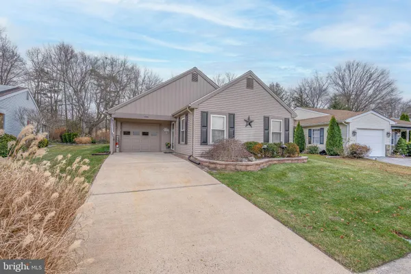 Property Slideshow image 2 of 33 | 186 dorchester dr, Southampton, NJ, 08088