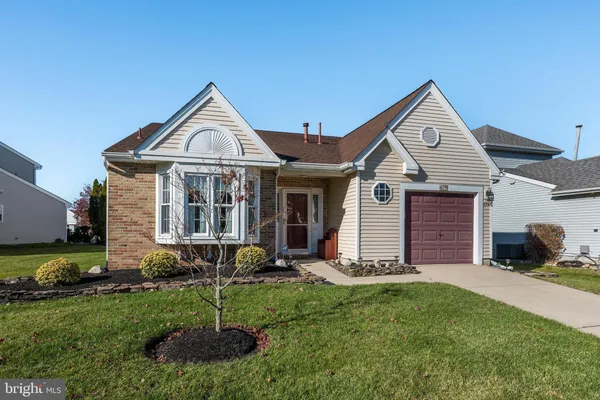 Property Slideshow image 2 of 28 | 679 cascade dr, Mount Laurel, NJ, 08054