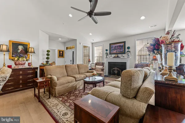 Property Slideshow image 3 of 41 | 3203 bushwood dr, Perkasie, PA, 18944