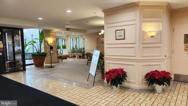 Property Slideshow image 3 of 53 | 15115 interlachen dr 3-801, Silver Spring, MD, 20906