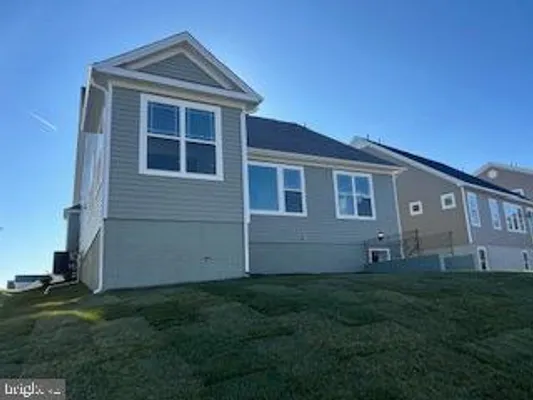 Property Slideshow image 2 of 20 | 10041 shenandoah ln, White Plains, MD, 20695