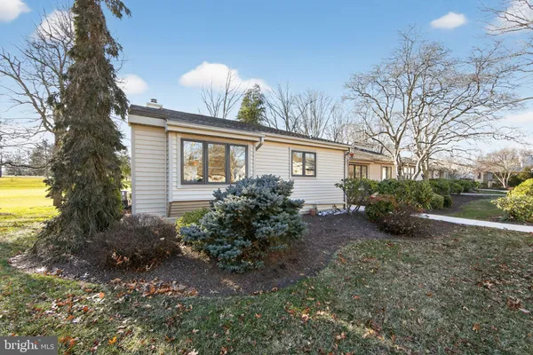 Property Slideshow image 2 of 38 | 458 eaton way # 458, West Chester, PA, 19380