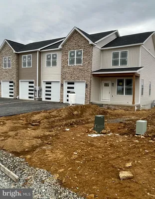 Property Slideshow image 2 of 3 | 11798 mystic rock ln s, Waynesboro, PA, 17268