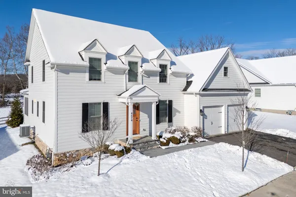 Property Slideshow image 2 of 44 | 4574 old saucon rd, Bethlehem, PA, 18015