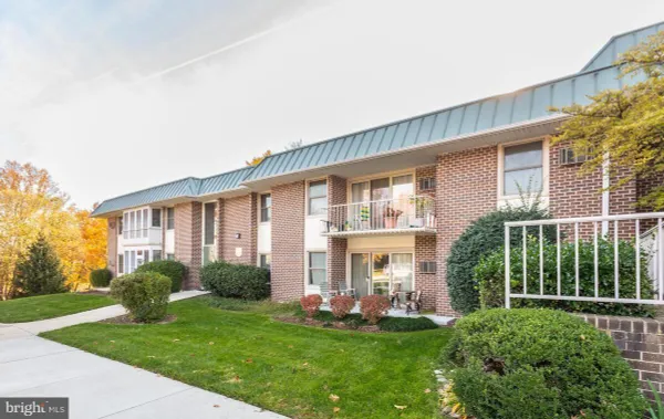 Property Slideshow image 3 of 38 | 3320 chiswick ct 61-1d, Silver Spring, MD, 20906