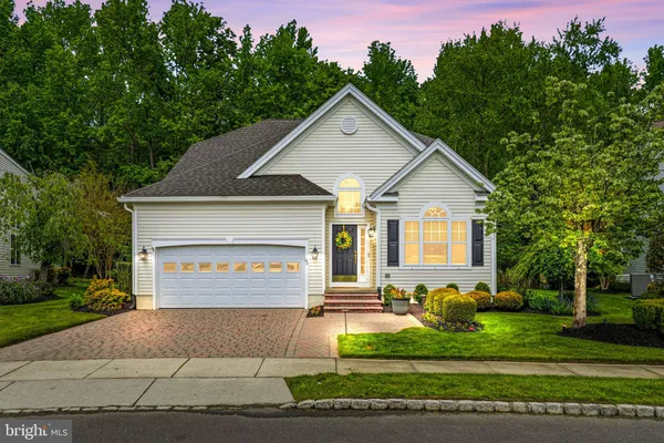 Property Slideshow image 2 of 36 | 42 huxley cir, Marlton, NJ, 08053