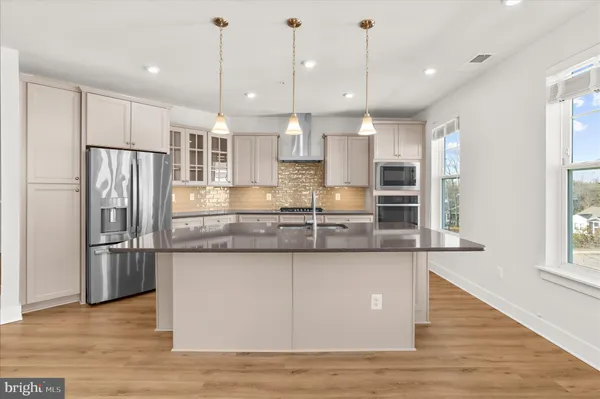 Property Slideshow image 3 of 36 | 2000 herons nest way 401, Chester, MD, 21619