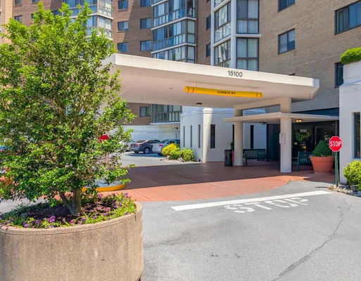 Property Slideshow image 2 of 38 | 15100 interlachen dr 4-110, Silver Spring, MD, 20906