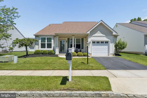 Property Slideshow image 2 of 29 | 3 impatiens ct, Marlton, NJ, 08053
