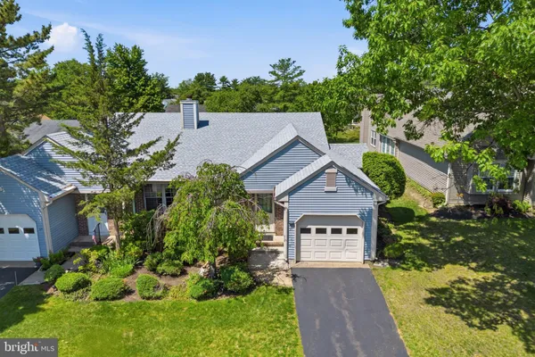 Property Slideshow image 2 of 25 | 9 patrick henry ct a, Monroe Township, NJ, 08831