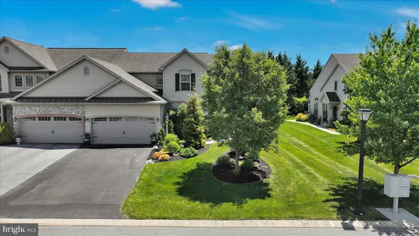 Property Slideshow image 3 of 40 | 818 briar edge ct, Lebanon, PA, 17046