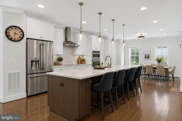Property Slideshow image 3 of 54 | 6127 olivet dr, Alexandria, VA, 22315