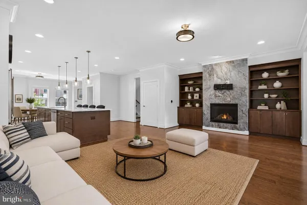 Property Slideshow image 2 of 54 | 6127 olivet dr, Alexandria, VA, 22315