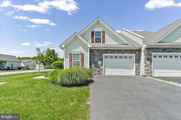Property Slideshow image 3 of 29 | 1636 boxwood rd, Garnet Valley, PA, 19060