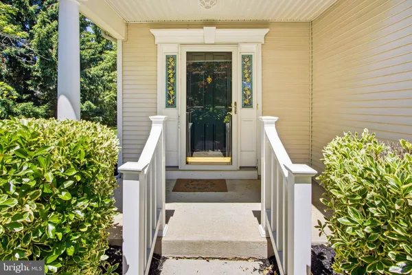 Property Slideshow image 3 of 28 | 131 somerfield rd, Swedesboro, NJ, 08085