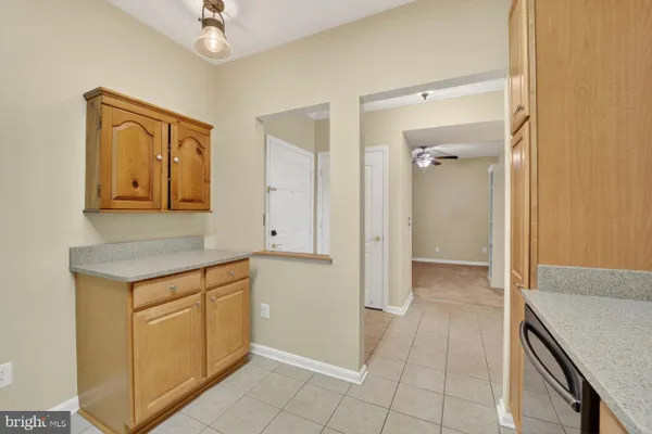 Property Slideshow image 3 of 23 | 8615 wandering fox trl 305, Odenton, MD, 21113