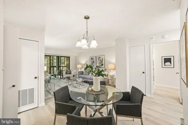 Property Slideshow image 3 of 18 | 15100 interlachen dr 4-206, Silver Spring, MD, 20906