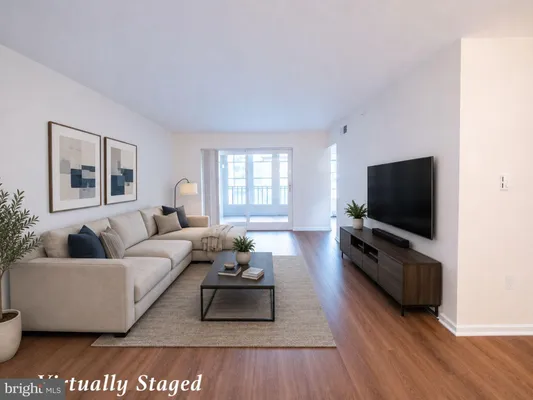 Property Slideshow image 2 of 35 | 15210 elkridge way 91-2j, Silver Spring, MD, 20906