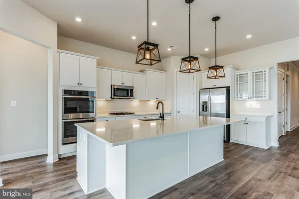 Property Slideshow image 3 of 28 | 21 golden raintree ct, Middletown, DE, 19709