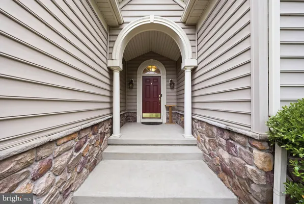 Property Slideshow image 3 of 33 | 204 hearthstone dr, Berlin, NJ, 08009