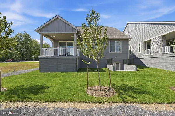 Property Slideshow image 3 of 58 | 104 rhododendron ct, Lake Frederick, VA, 22630